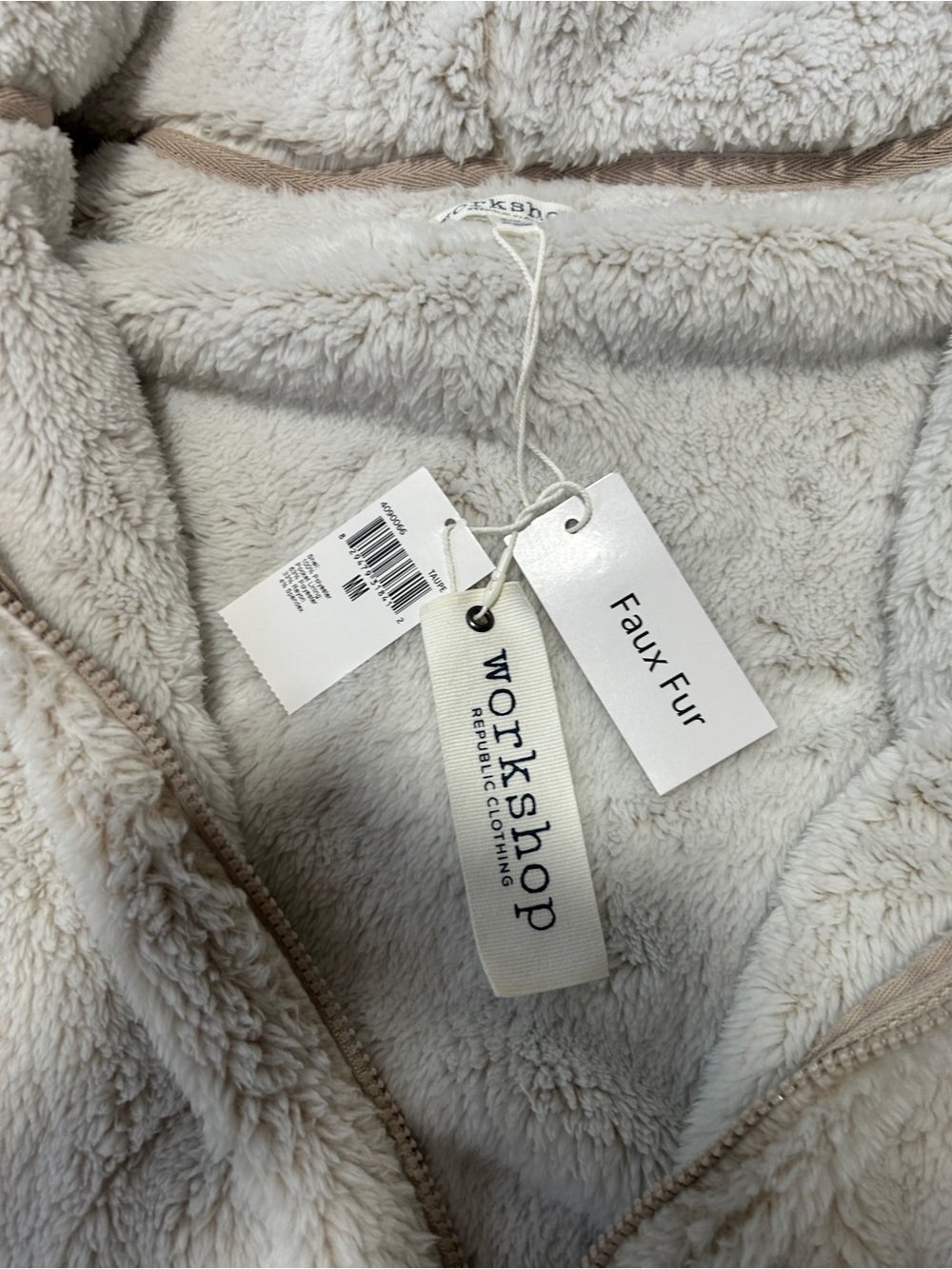 NWT Workshop Medium- Fleece Cream jacket - Picture 3 of 6